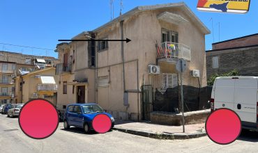 Appartamento in vendita in Via Montebello 40