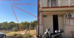 Appartamento primo piano zona via Palma