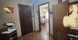 Appartamento primo piano zona via Palma