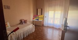 Appartamento primo piano zona via Palma
