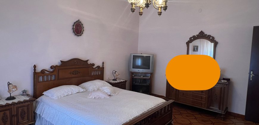Appartamento primo piano zona via Palma