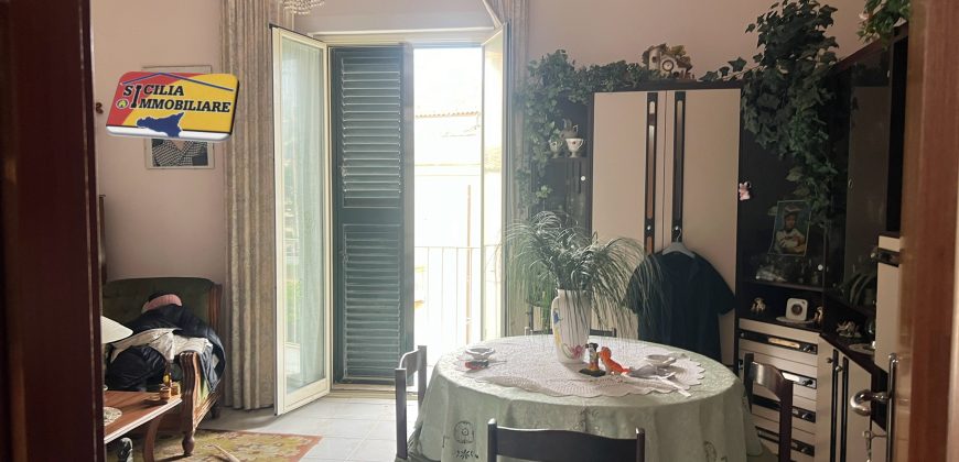 secondo, terzo e quarto piano con terrazzo corso Vottorio Emanuele