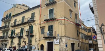 secondo, terzo e quarto piano con terrazzo corso Vottorio Emanuele