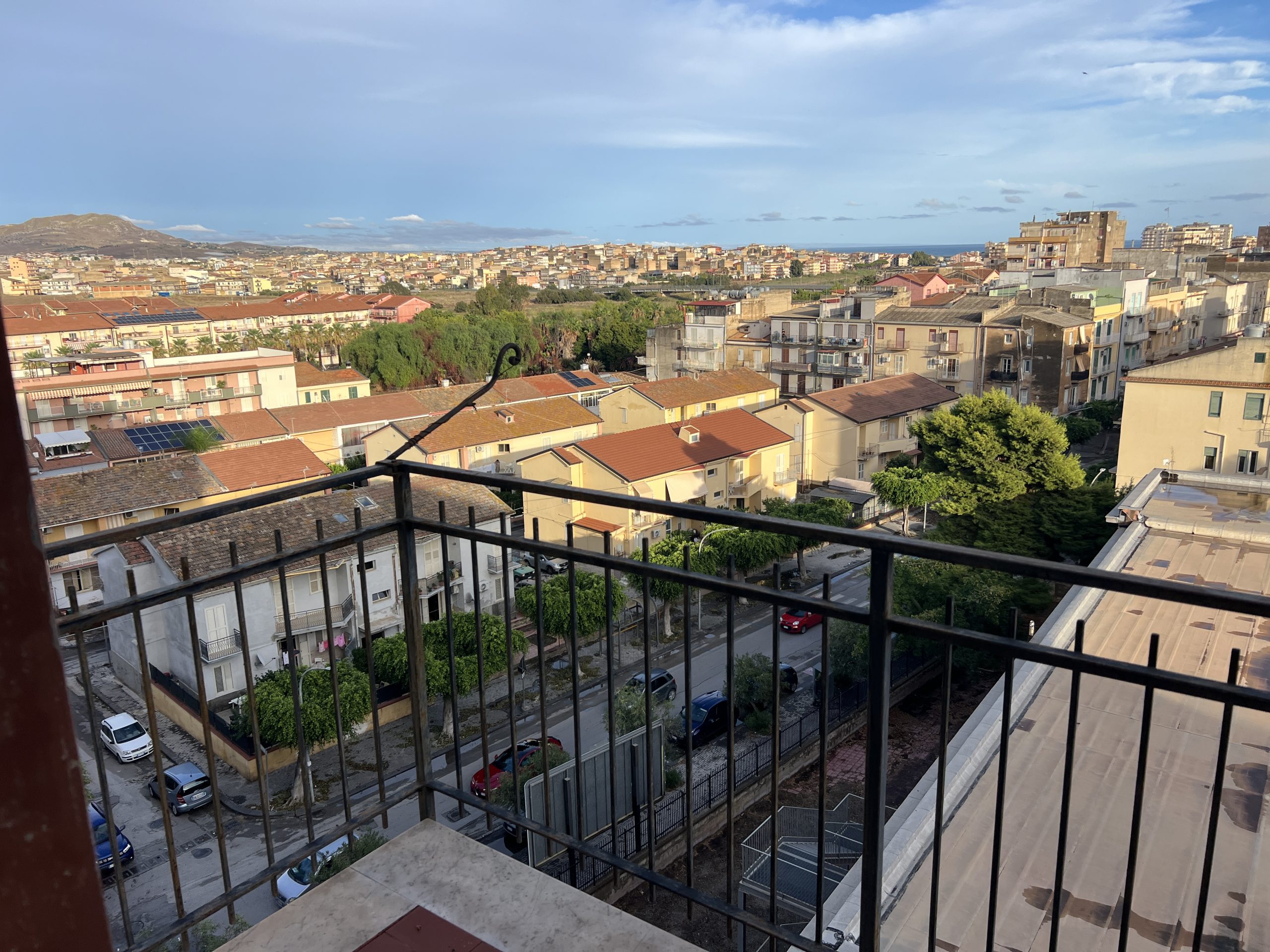 Appartamento al 6^ piano con ascensore in via Adige
