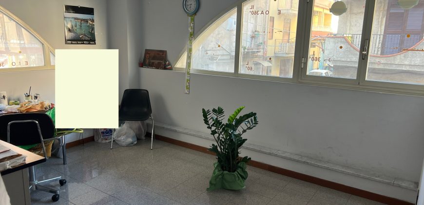 Casa indipendente con garage via Gaetano De Pasquali