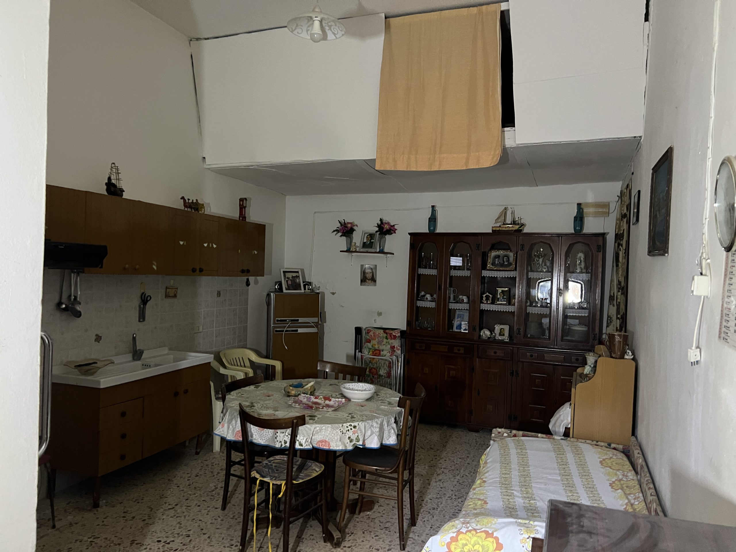 Casa indipendente cortile Ustica (zona conceria)