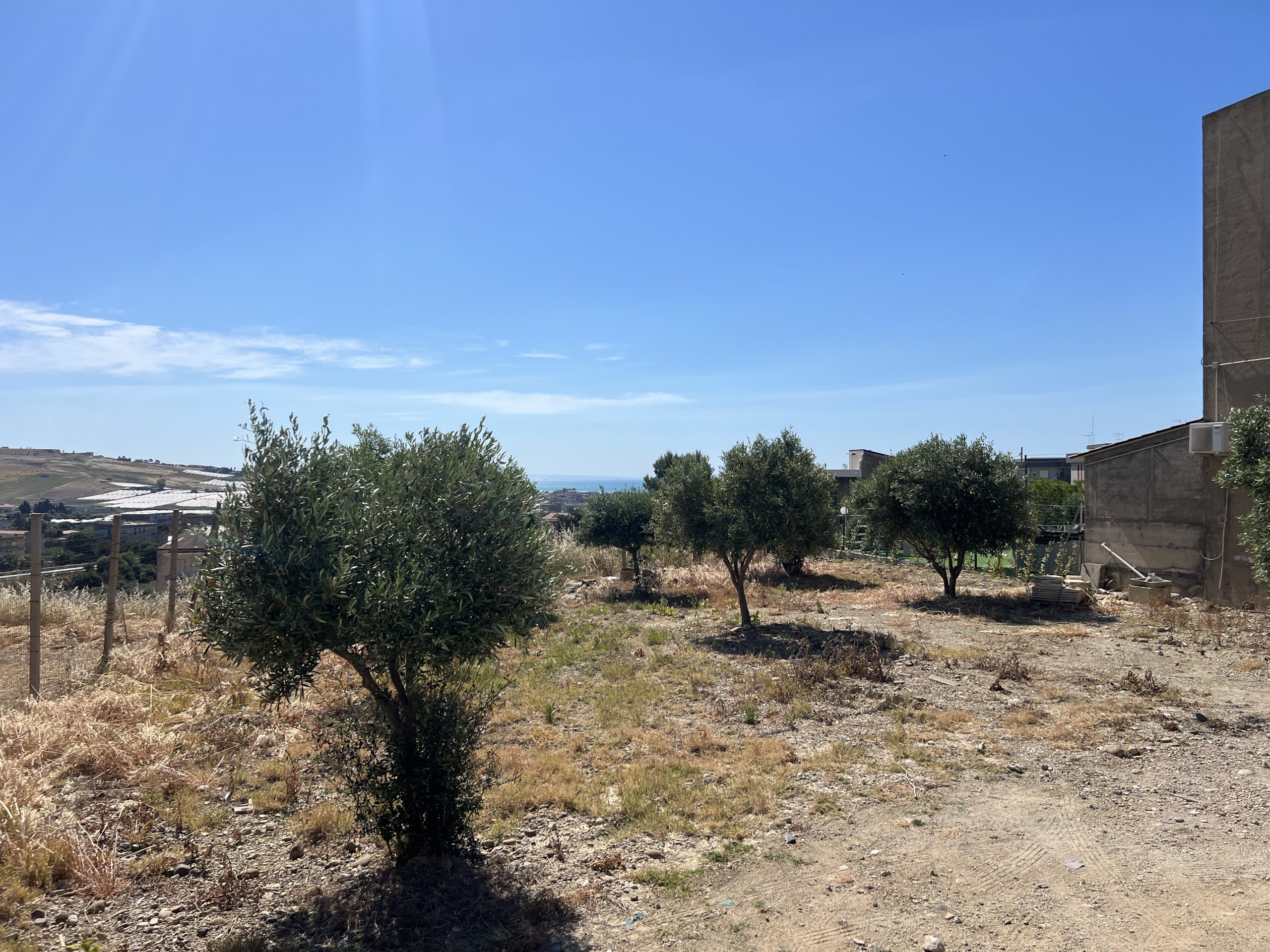 terreno edificabile per scuola o palestra